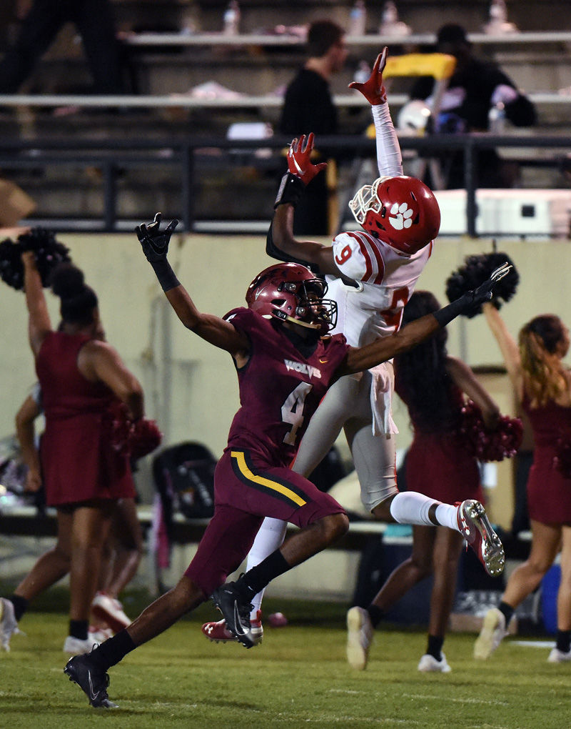 Dothan High Wolves vs Eufaula football